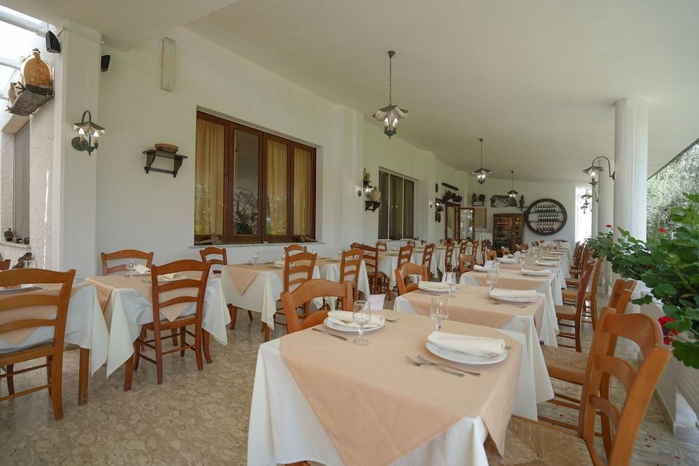 Hotel Residence Costa Azzurra カーポ・ヴァチカーノ エクステリア 写真